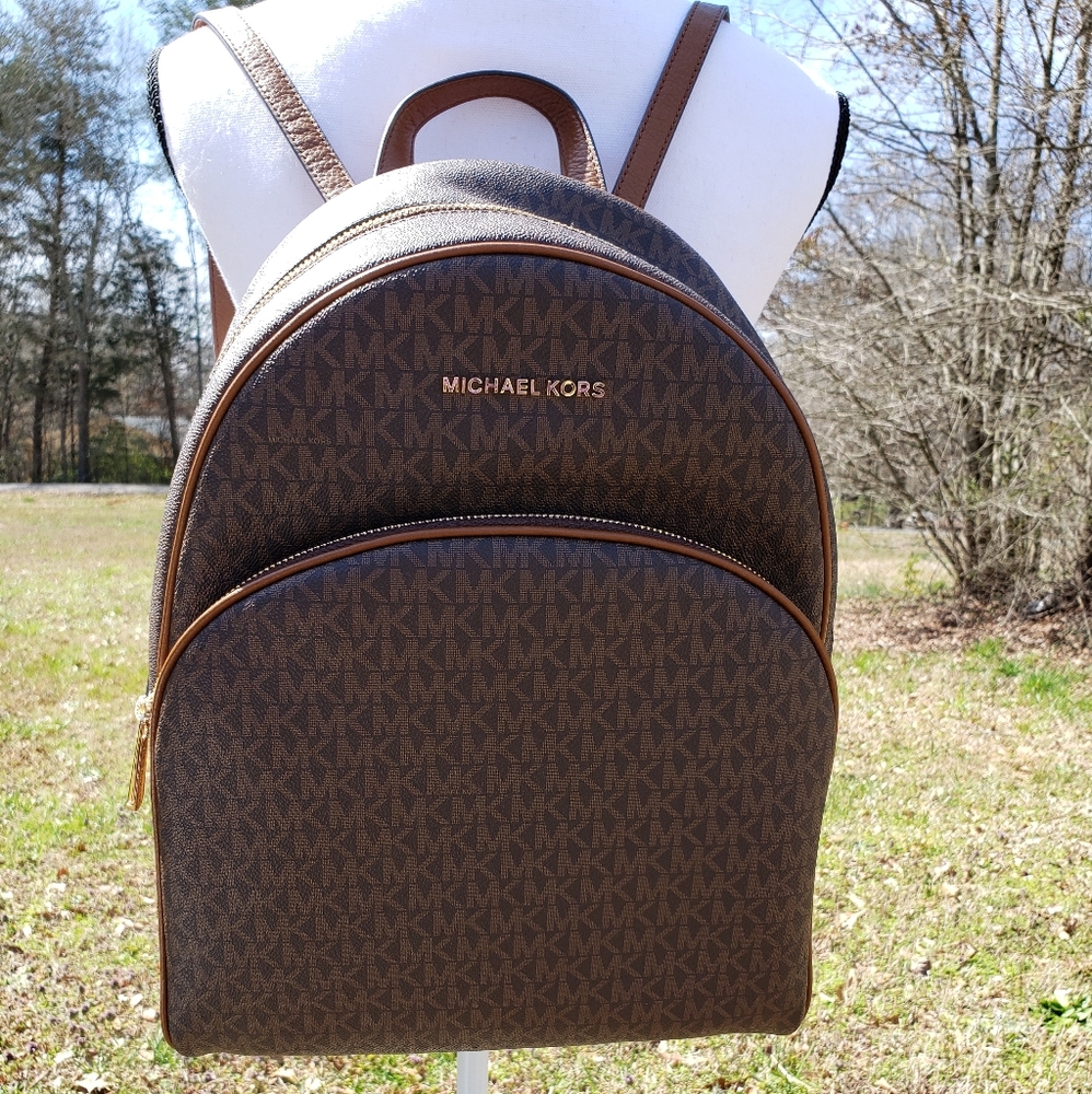 Michael kors large backpack - Picture 2 of 8
